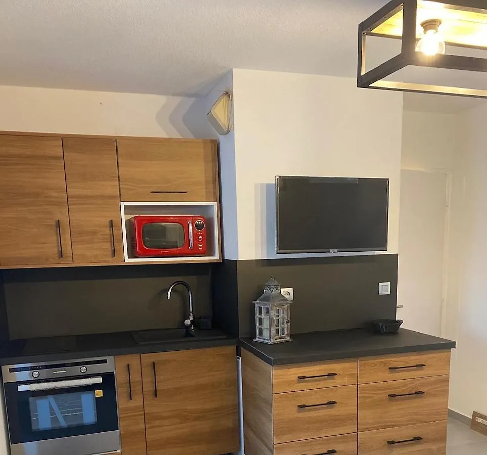 L\'Appartement Du Bonheurの連絡先